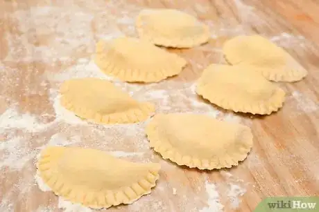 Imagen titulada Make Pierogies Step 14