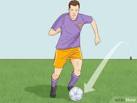 Imagen titulada Trap a Soccer Ball Step 6