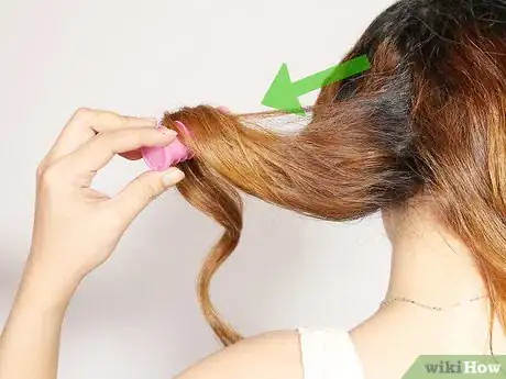 Imagen titulada Get Curly Hair to Turn Into Wavy Hair Step 13