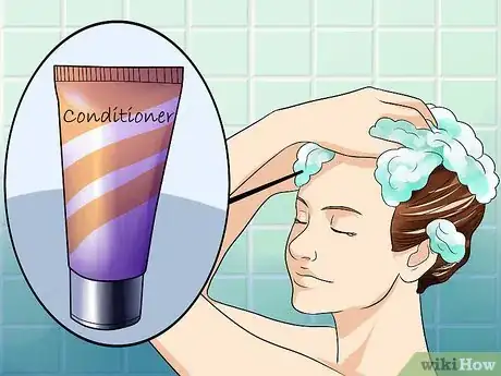 Imagen titulada Get Candle Wax out of Hair Step 4