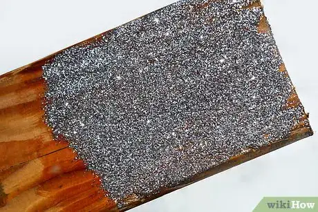 Imagen titulada Apply Glitter to Wood Step 17