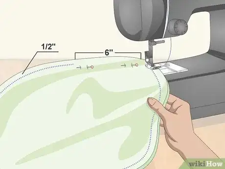 Imagen titulada Sew a Round Pillow Step 4