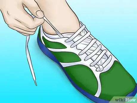 Imagen titulada Tie Your Shoe Laces Differently Step 15