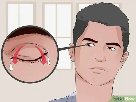 Imagen titulada Remove a Speck From Your Eye Step 1