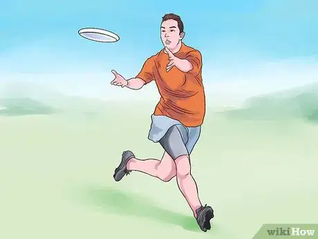 Imagen titulada Play Ultimate Frisbee Step 14