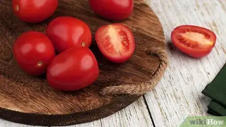 Imagen titulada Make Spaghetti Sauce from Fresh Tomatoes Step 1