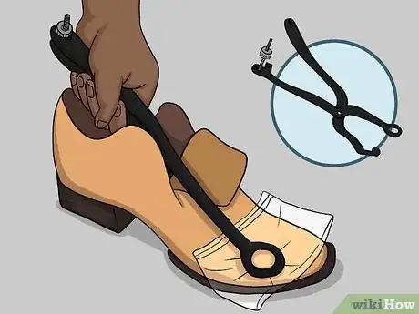 Imagen titulada Break in Patent Leather Shoes Step 14