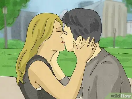 Imagen titulada What Does It Mean when Someone Holds Your Face While Kissing Step 5