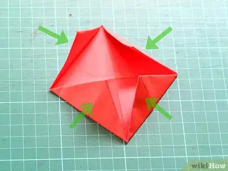 Imagen titulada Fold a Simple Origami Flower Step 5