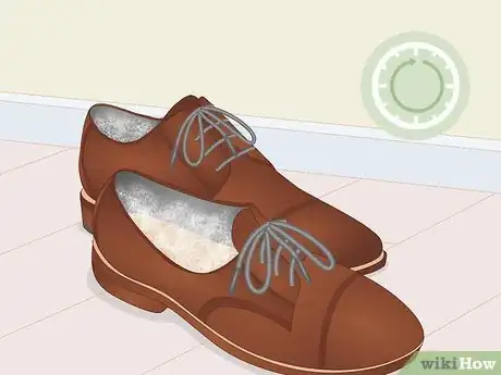 Imagen titulada Remove Odor from Leather Shoes Step 6