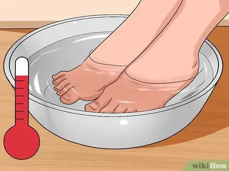 Imagen titulada Get Rid of Bunions Step 7