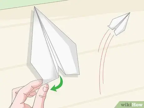 Imagen titulada Improve the Design of any Paper Airplane Step 9