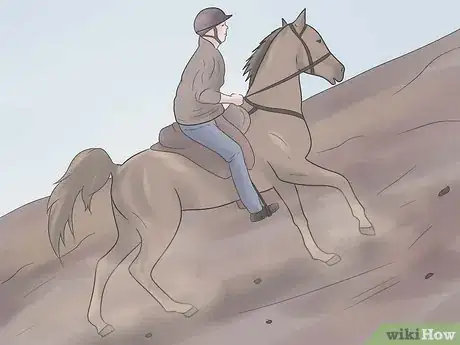 Imagen titulada Keep Your Balance on a Galloping Horse Step 7