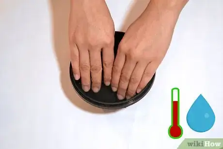 Imagen titulada Fix the Skin Around Your Nails Step 1