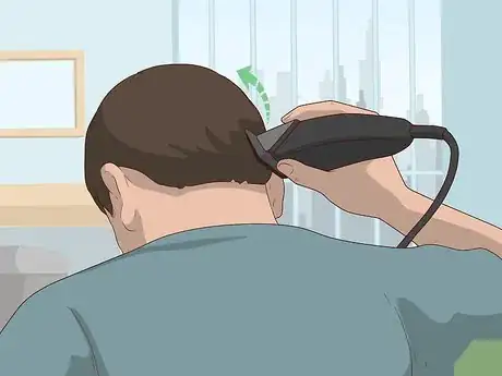 Imagen titulada Trim Your Own Hair Step 5.jpeg