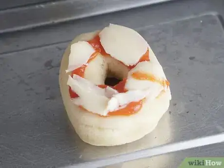 Imagen titulada Cook Bagel Bites Step 2