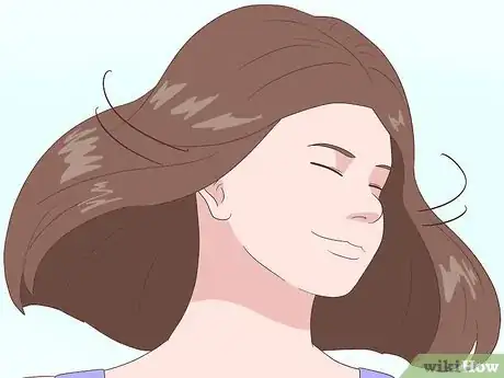 Imagen titulada Cut Your Own Long Hair Step 11