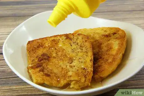 Imagen titulada Make French Toast Without Milk Step 7