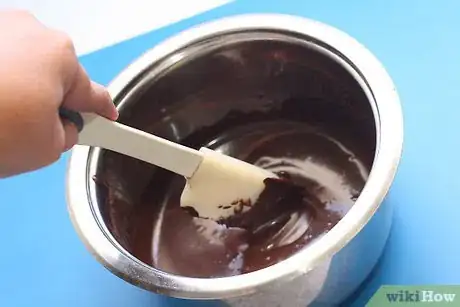 Imagen titulada Melt Chocolate Chips Step 10