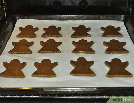 Imagen titulada Make Gingerbread Cookies Step 11