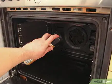 Imagen titulada Clean a Convection Oven Step 10