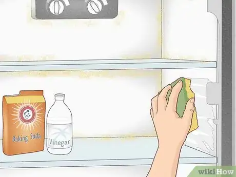 Imagen titulada Use Baking Soda and Vinegar for Cleaning Step 8