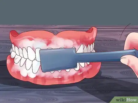 Imagen titulada Keep False Teeth White Step 1