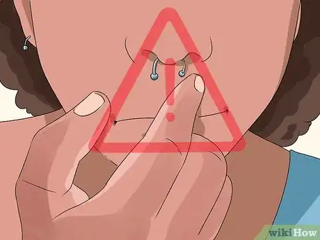 Imagen titulada Clean a Septum Piercing Step 6