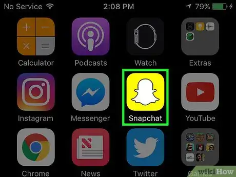 Imagen titulada Turn on Flash on Snapchat Step 1