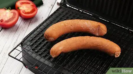 Imagen titulada Cook Frozen Sausages Step 6