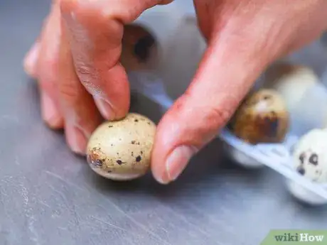 Imagen titulada Cook Quail Eggs Step 17