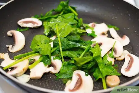 Imagen titulada Sauté Spinach Step 14