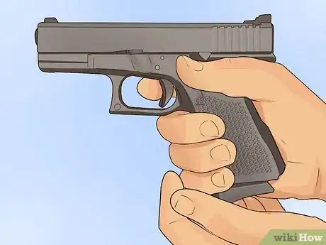 Imagen titulada Practice Drills with Your Handgun Step 14