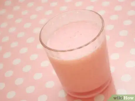 Imagen titulada Make Strawberry Milk Step 5