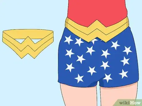 Imagen titulada Make a Wonder Woman Costume Step 15