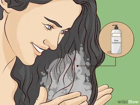 Imagen titulada Remove Ash Tone from Hair Step 5