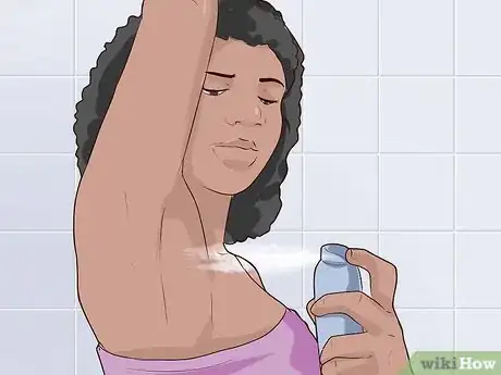 Imagen titulada Spray Yourself With Deodorant Step 10