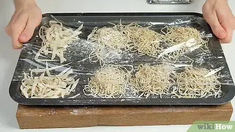 Imagen titulada Make Ramen Noodles Step 19