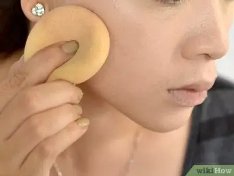 Imagen titulada Apply MAC Makeup Step 4