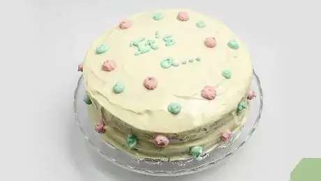 Imagen titulada Bake a Gender Reveal Cake Step 17