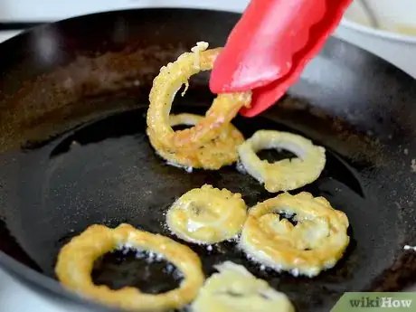 Imagen titulada Make Onion Ring Batter Step 6