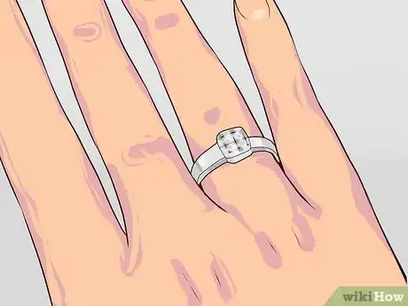 Imagen titulada Choose an Engagement Ring Step 7