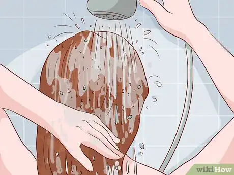 Imagen titulada Take a Quick Shower (for Girls) Step 11