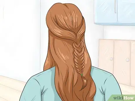 Imagen titulada Do Half Up Half Down Hairstyles Step 7