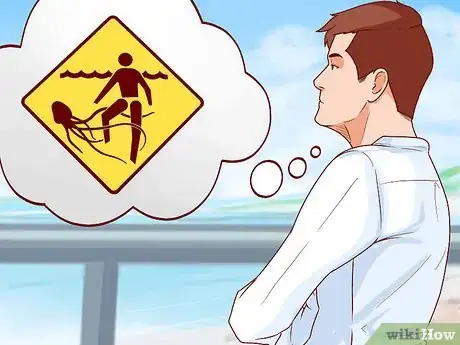 Imagen titulada Avoid Getting Stung by Jellyfish Step 1