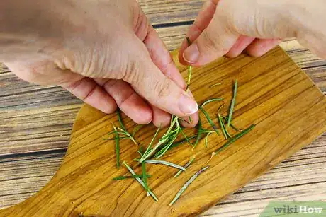 Imagen titulada Use Rosemary in Cooking Step 4