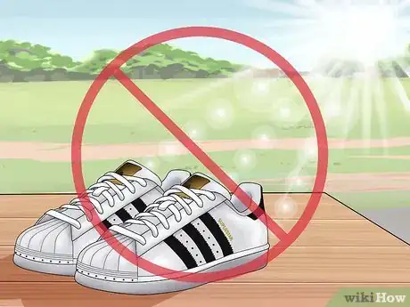 Imagen titulada Keep White Adidas Superstar Shoes Clean Step 13