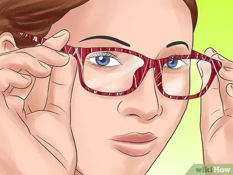 Imagen titulada Be Hot Even If You Wear Glasses Step 5