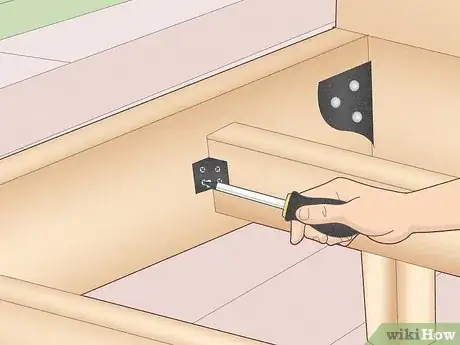 Imagen titulada Fix a Squeaking Bed Frame Step 11