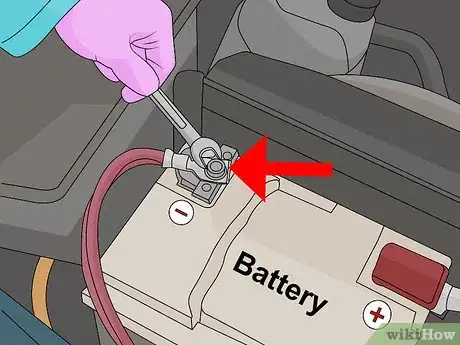 Imagen titulada Respond When Your Car's Oil Light Goes On Step 7